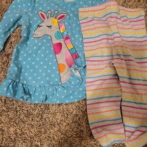Adorable Polka Dot Giraffe Pajama Set for Kids